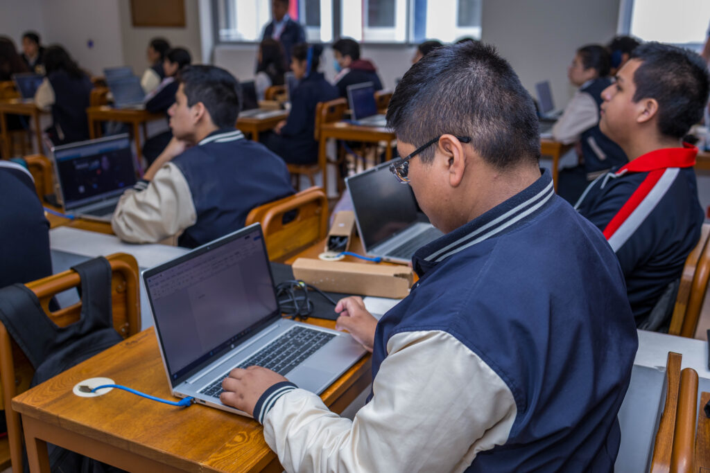 La Hora de la IA 2026: iniciativa busca acercar la inteligencia artificial a docentes y estudiantes de todo el Perú